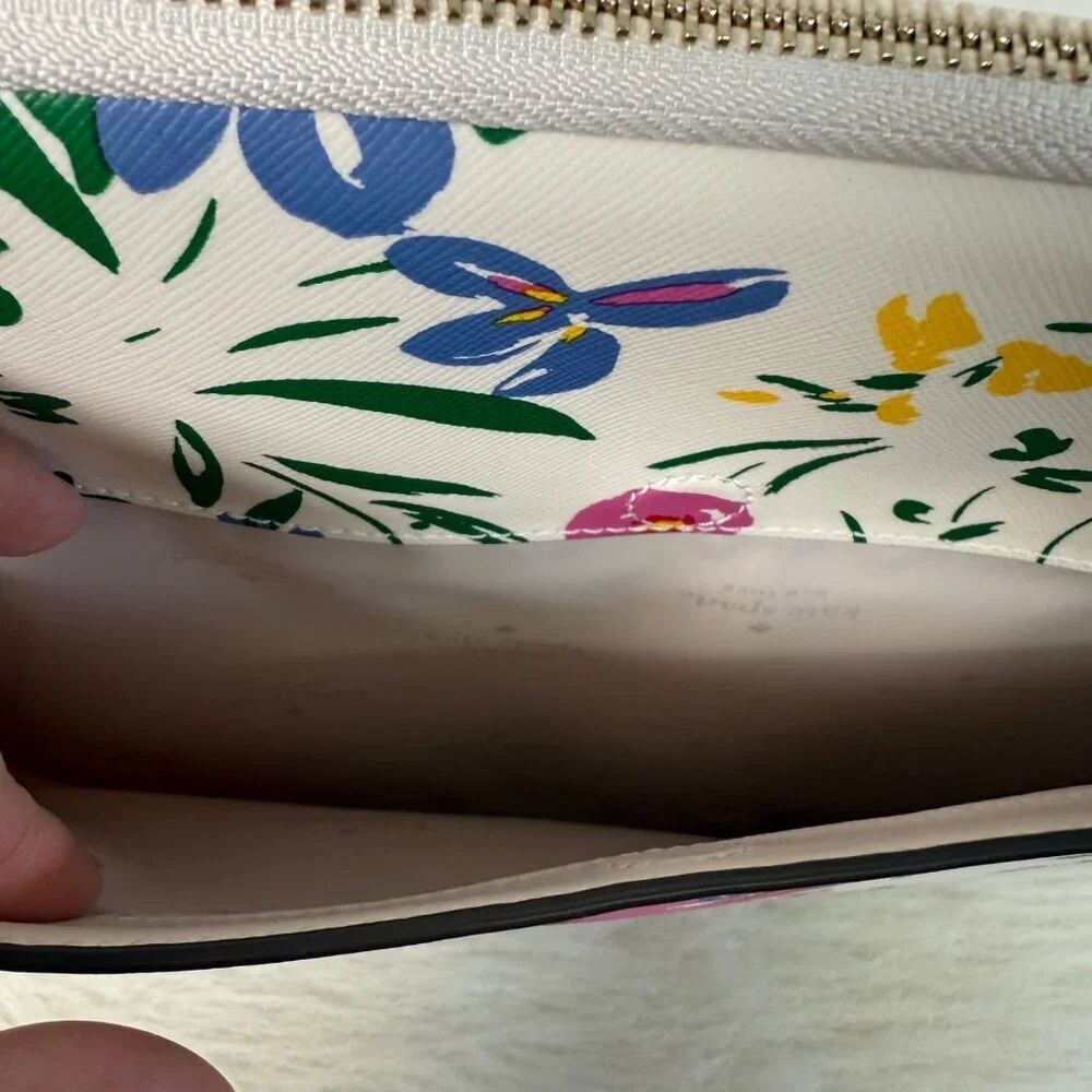 kate spade White Floral Laptop Sleeve with Multicolor Flowers